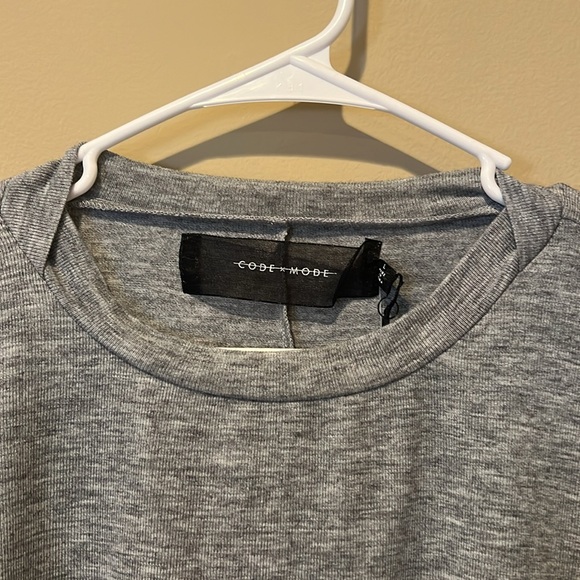 code x mode gray top - Picture 2 of 4